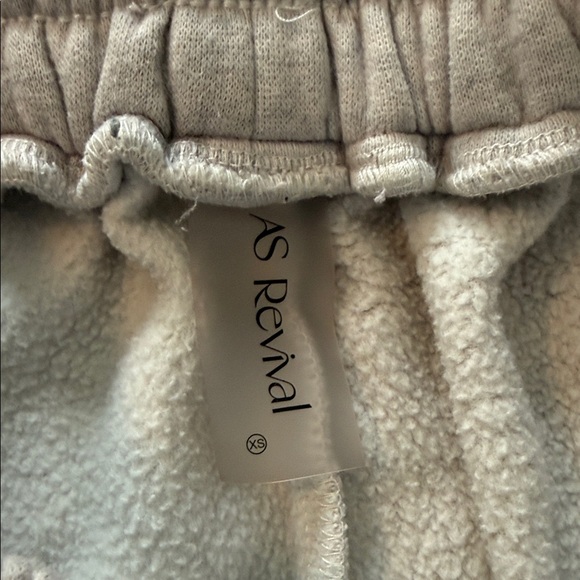 Altar’d State Revival Light Gray Sweatset - Picture 3 of 5